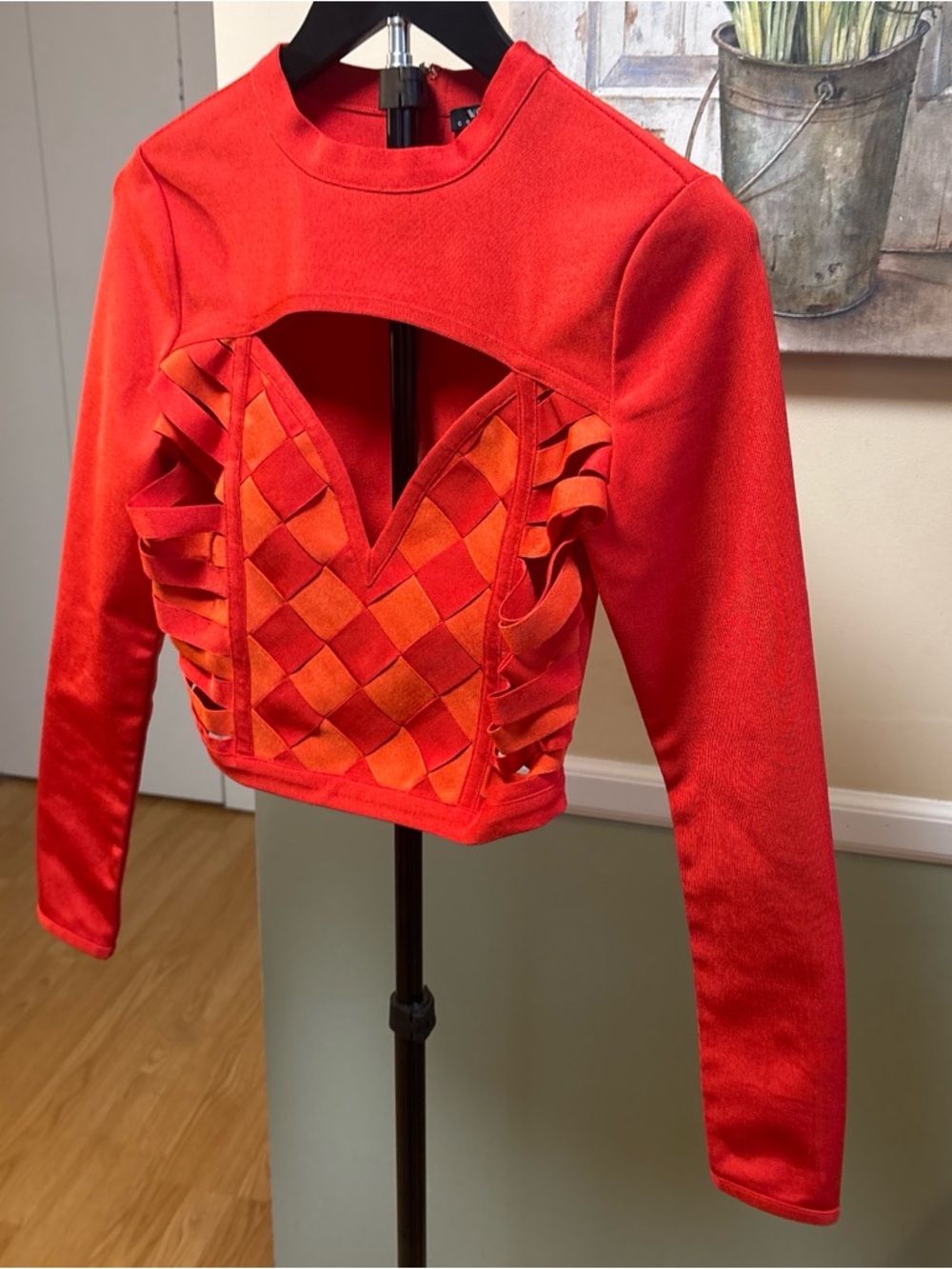 WOW couture Red Cutout Woven-Panel Long Sleeve Crop Top - Picture 3 of 6
